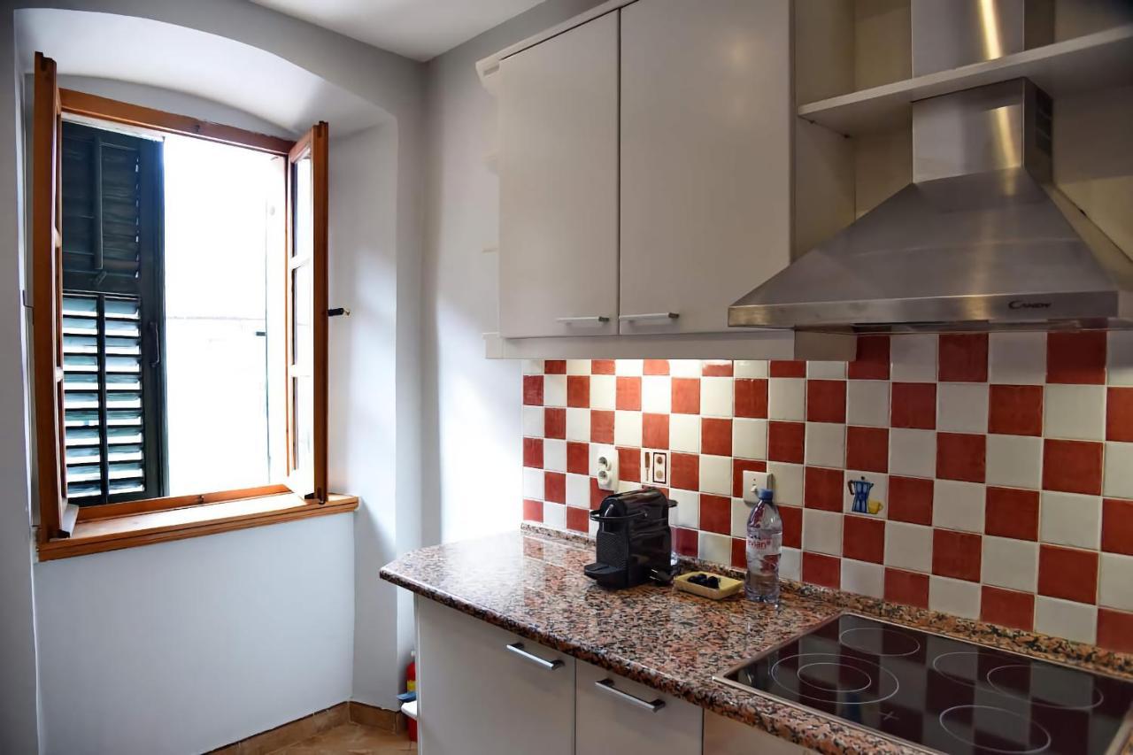 Cozy 2 Bedroom Apartment In Antique Bizanti Palace Kotor Buitenkant foto